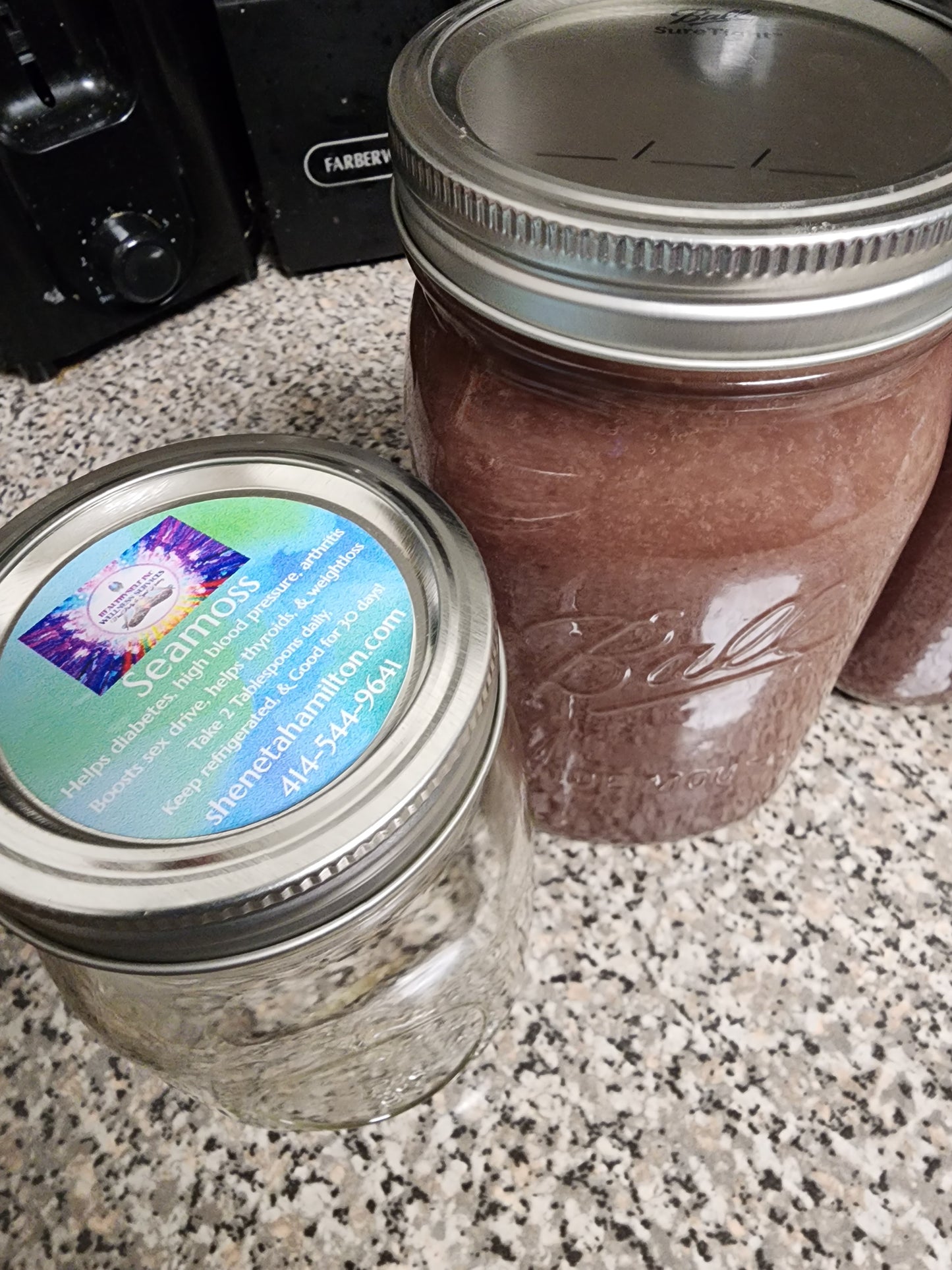 Seamoss Gel infused with Elderberries (immune boosting), Ashwagandha (manage stress, & Lions Mane (focus)