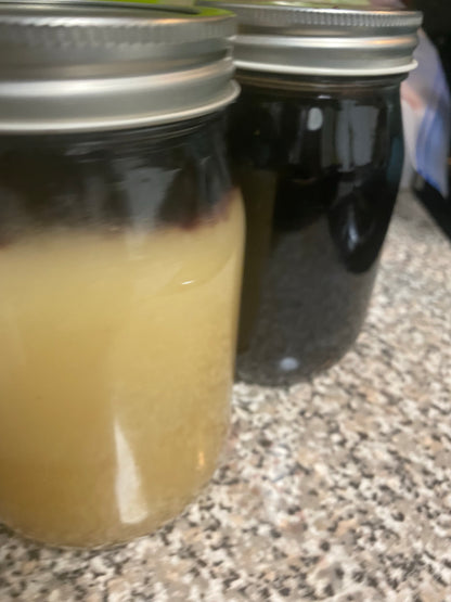 Seamoss Gel infused with Elderberries (immune boosting), Ashwagandha (manage stress, & Lions Mane (focus)