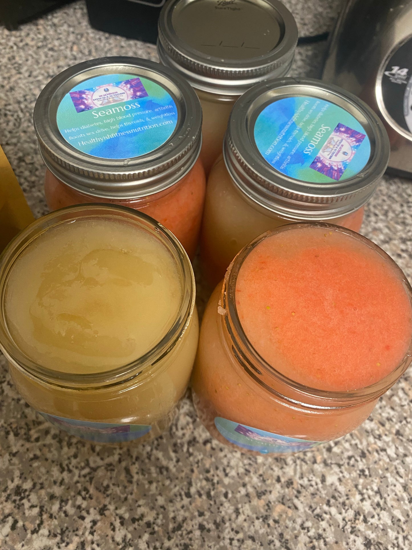 Seamoss Gel infused with Elderberries (immune boosting), Ashwagandha (manage stress, & Lions Mane (focus)