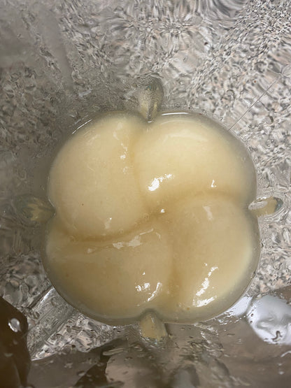 Seamoss Gel infused with Elderberries (immune boosting), Ashwagandha (manage stress, & Lions Mane (focus)
